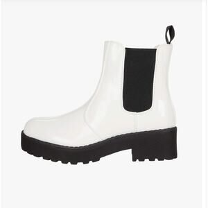 Dirty Laundry Margo Chelsea White Moto Boots - New Size 8.5